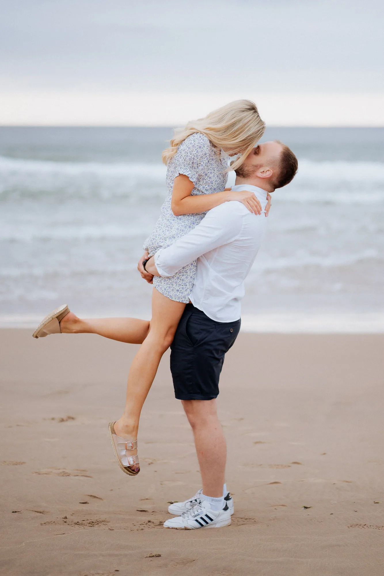 Couples engagement session beach