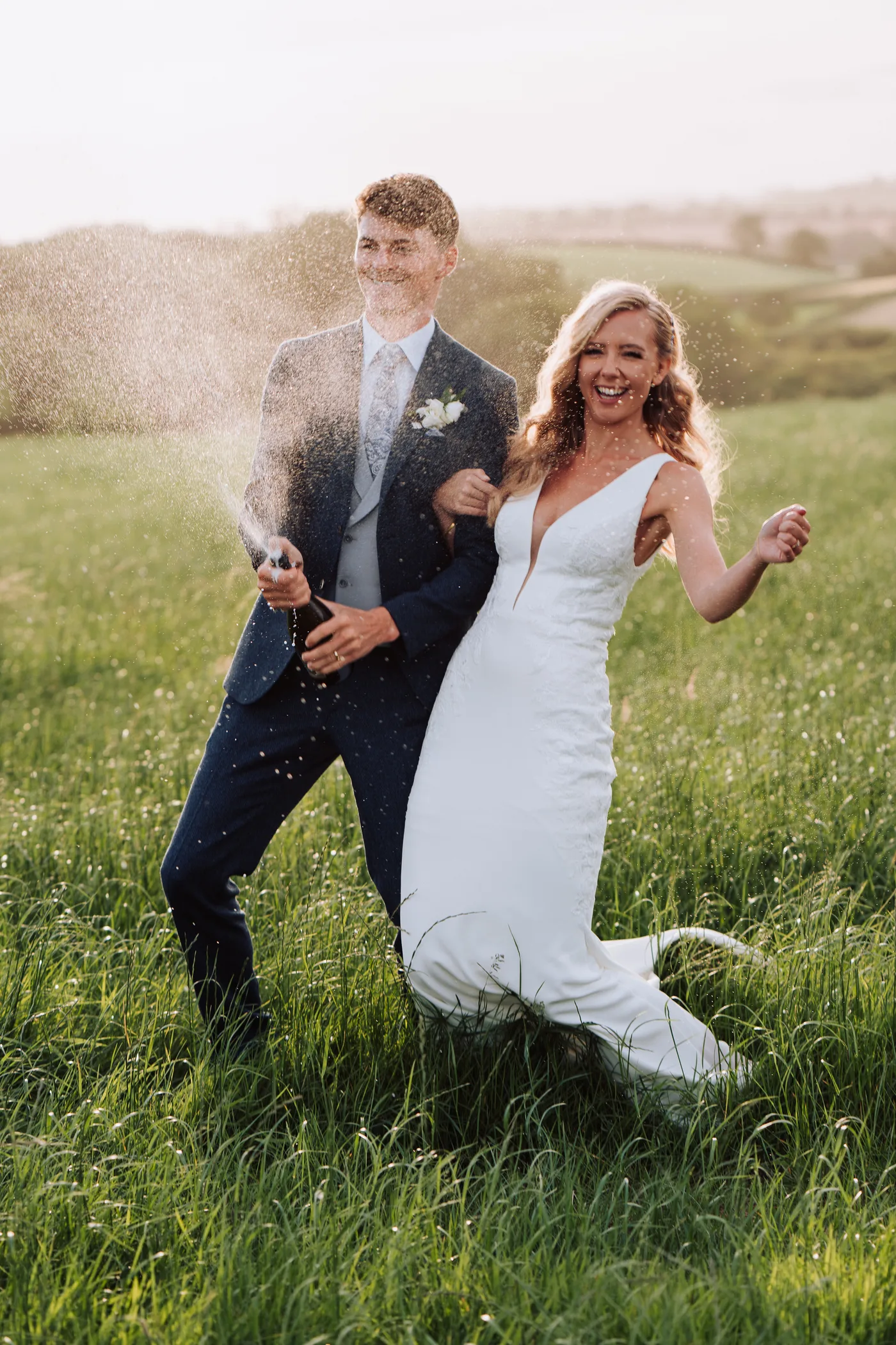 Champagne spray tullyveery