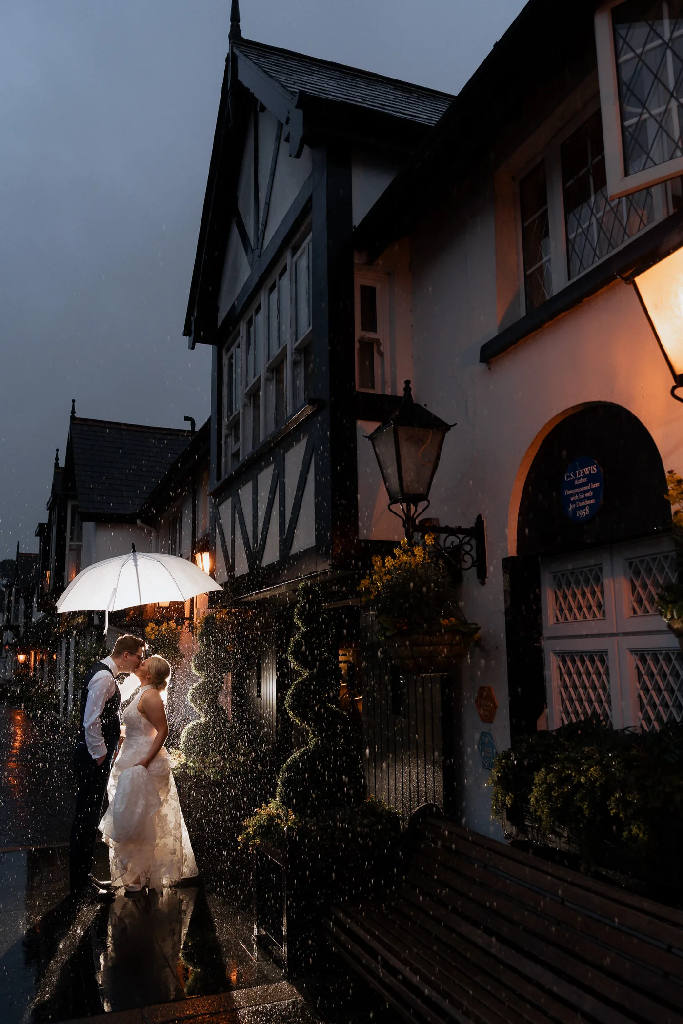 Rainy wedding at crawfordsburn olde inn